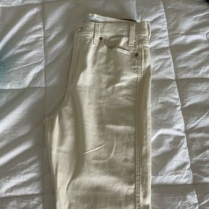 Never Worn Cream Levi’s Jeans